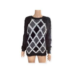 New August Silk Black & White Argyle Print Sweater M